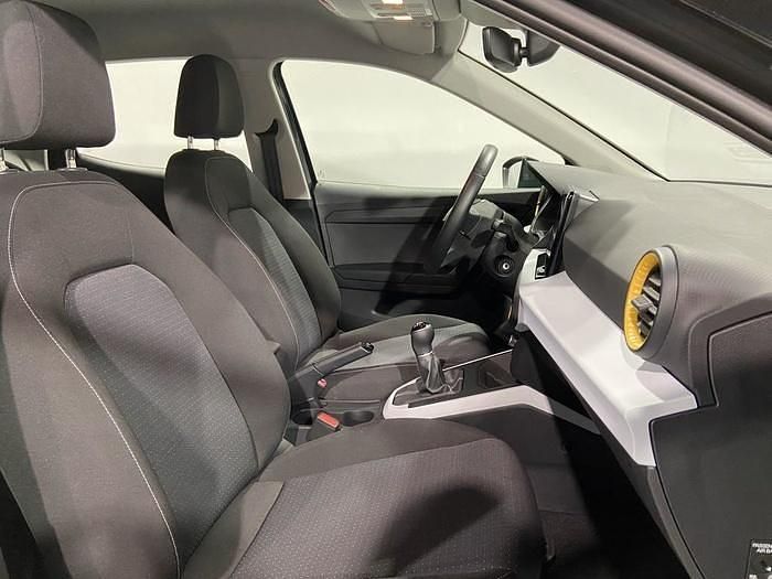 Usado Seat Arona Style 115 CV (84 kW) 2025 Gris SUV
