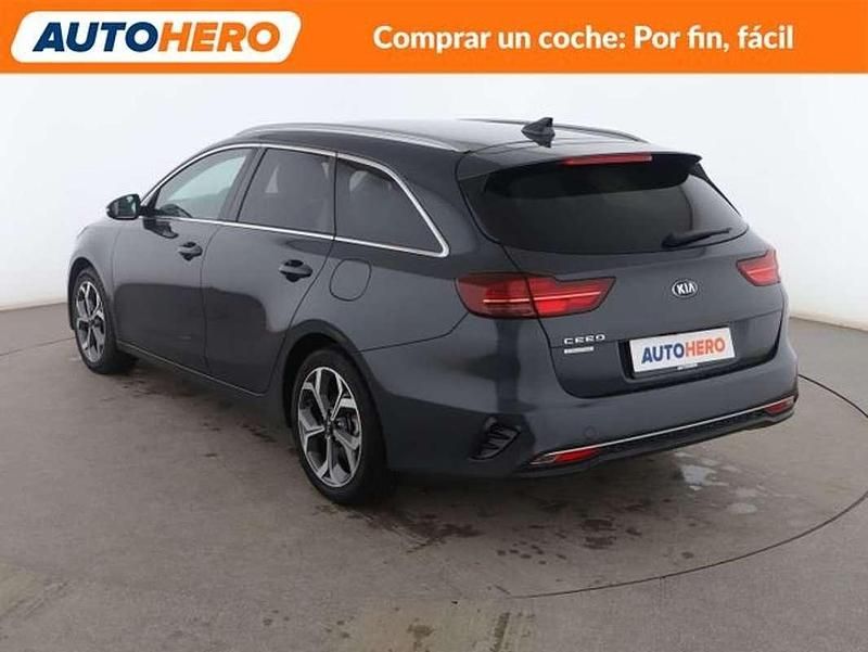 Usado Kia Ceed 120 CV (88 kW) 2019 Gris Utilitario
