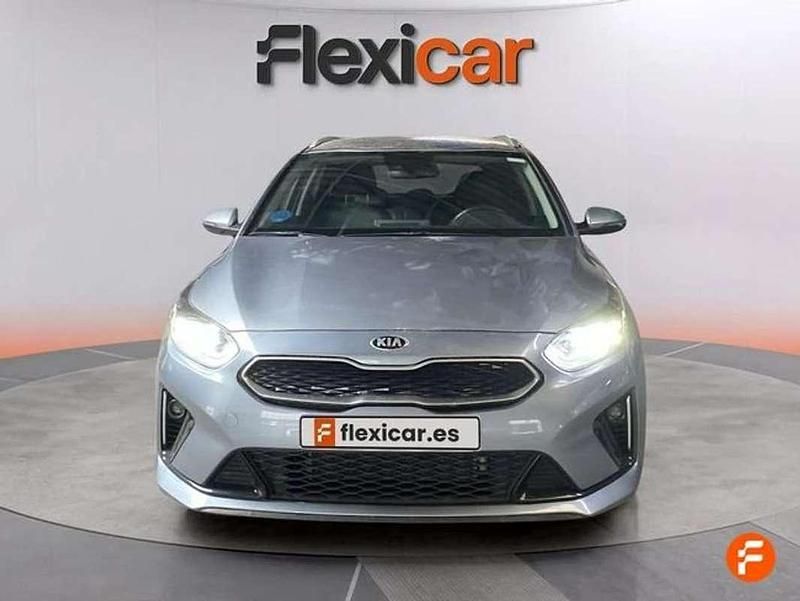 Usado Kia Ceed 141 CV (103 kW) 2022 Gris Utilitario