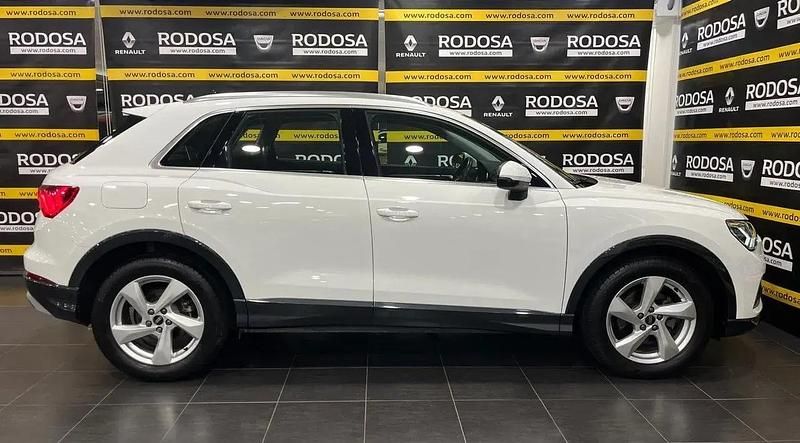 Begagnad Audi Q3 Advanced Plus 150 HK (110 kW) 2021 Vit SUV