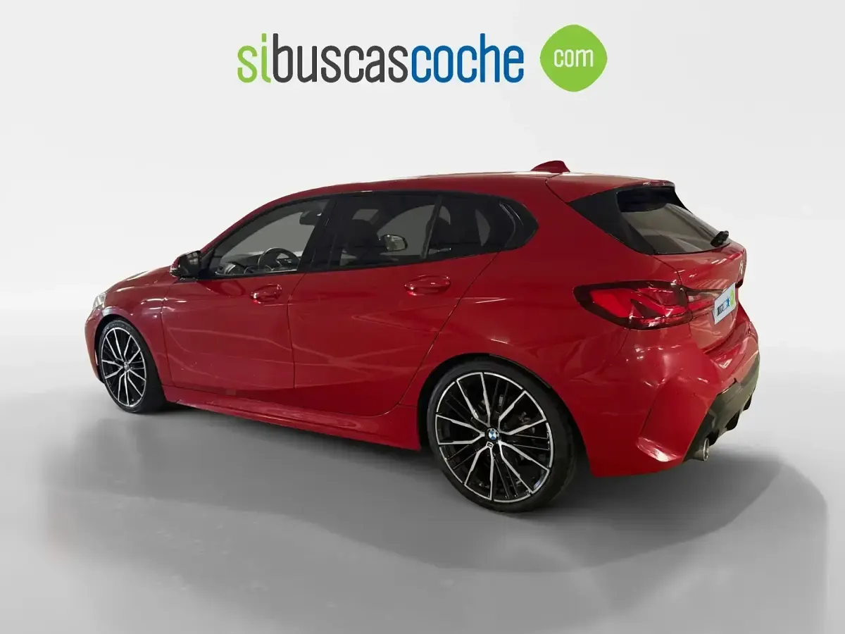 Usado BMW 118 136 CV (100 kW) 2021 Rojo