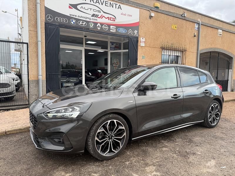Usado Ford Focus ST-Line 150 CV (110 kW) 2019 Gris / plata Berlina