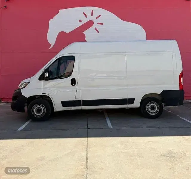Usado Fiat Ducato 140 CV (102 kW) 2023 Blanco Van