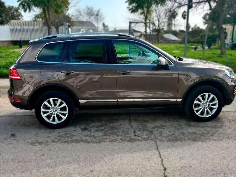 Usado VW Touareg Atmosphere 231 CV (169 kW) 2011 Marrón SUV