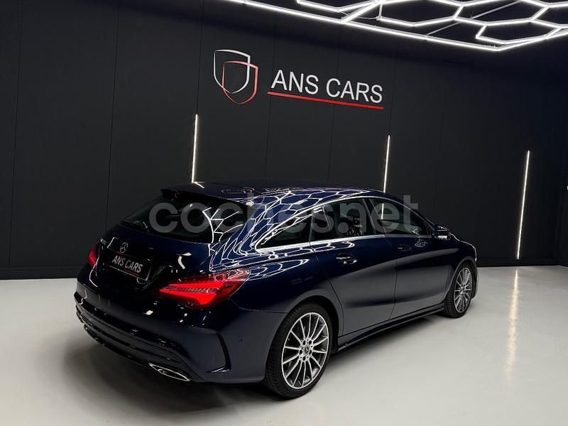 Usado Mercedes CLA200 Shooting Brake 136 CV (100 kW) 2018 Azul Familiar