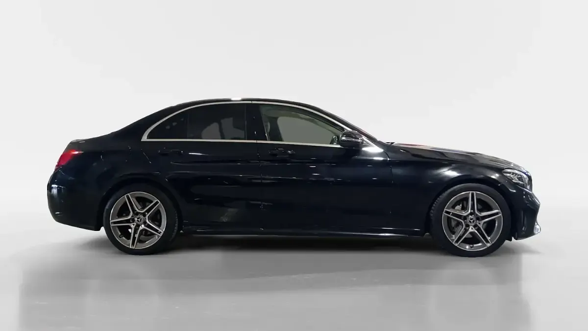 Usado Mercedes C220 AMG 194 CV (142 kW) 2018 Berlina
