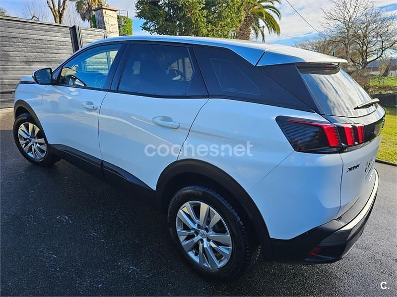 Usado Peugeot 3008 Active 130 CV (95 kW) 2018 Blanco SUV