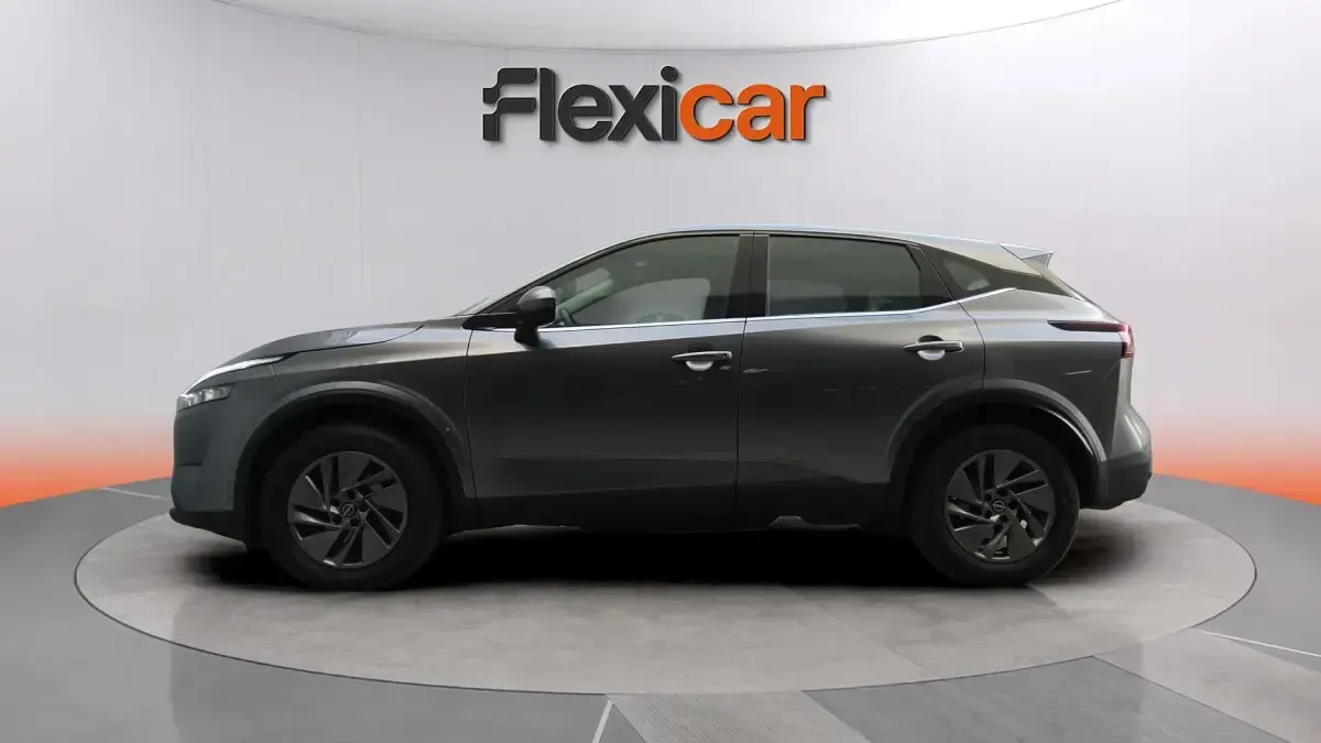 Usado Nissan Qashqai Acenta 158 CV (116 kW) 2023 Gris SUV