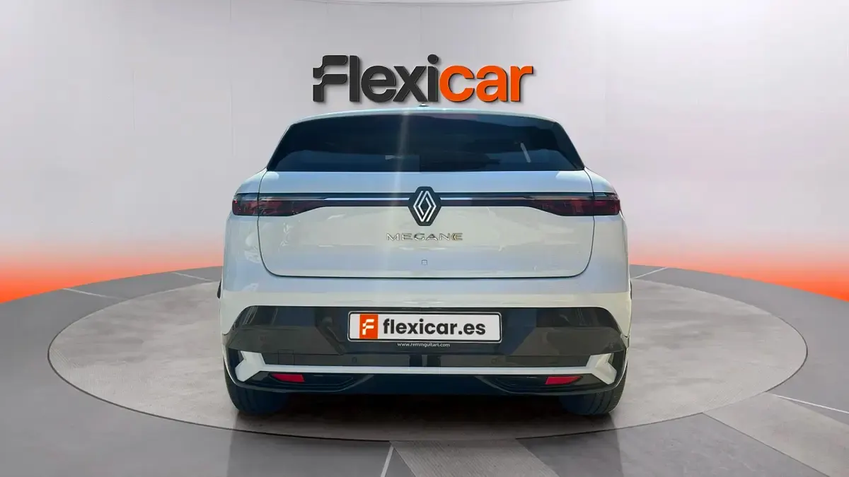 Usado Renault Megane E-Tech Techno 160 kW (218 CV) 2023 Blanco Berlina