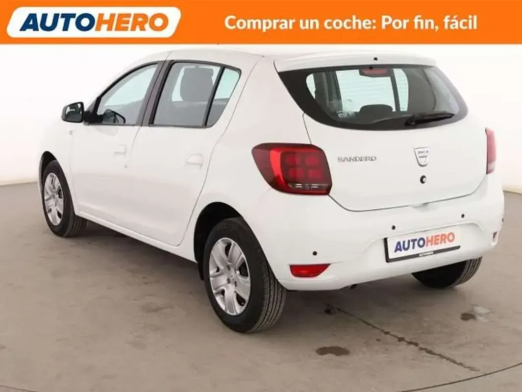 Usado Dacia Sandero Lauréate 90 CV (66 kW) 2017 Blanco Utilitario