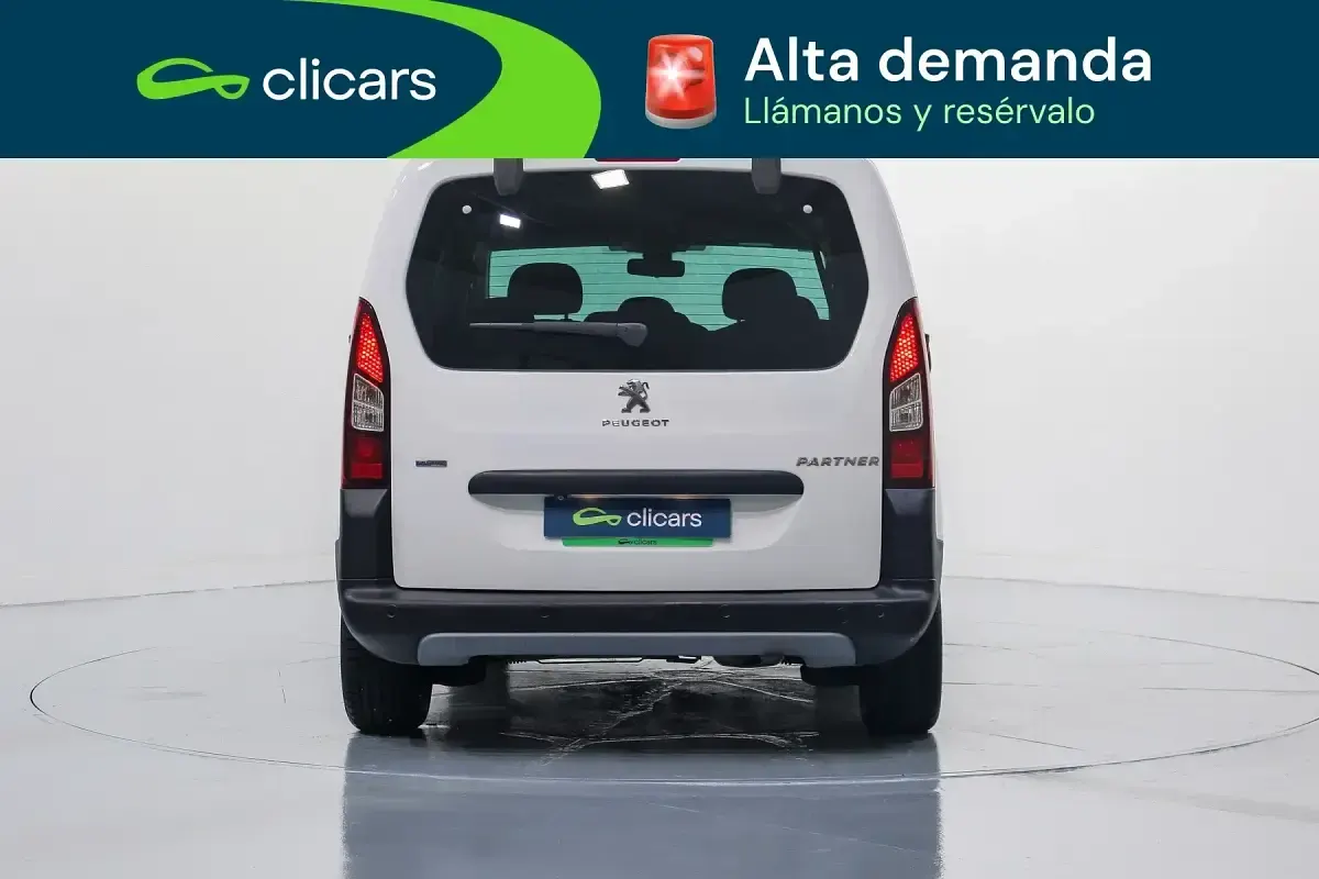 Usado Peugeot TePee Outdoor 110 CV (80 kW) 2018 Blanco Van