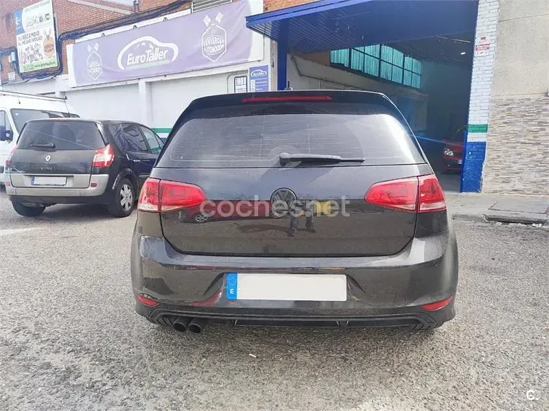 Usado VW Golf VII Sportline 150 CV (110 kW) 2014 Negro Berlina
