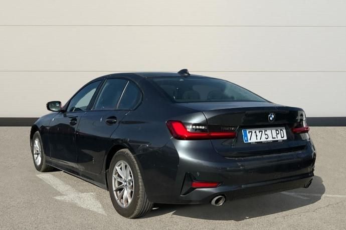 Usado BMW 318 151 CV (111 kW) 2021 Negro Berlina