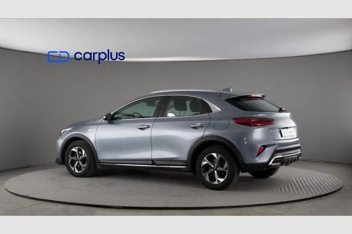 Usado Kia XCeed 120 CV (88 kW) 2022 Plateado SUV