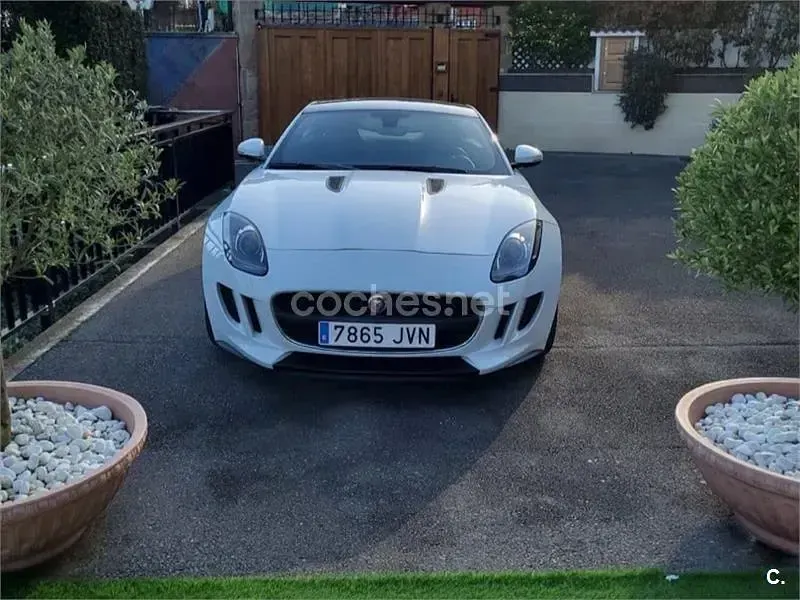 Usado Jaguar F-Type 340 CV (250 kW) 2016 Blanco Coupe