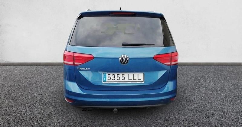 Usado VW Touran Advance 150 CV (110 kW) 2020 Monovolumen