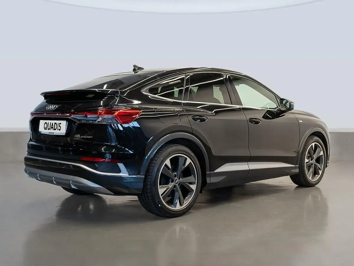 Usado Audi Q4 Sportback e-tron 210 kW (286 CV) 2026 Negro SUV
