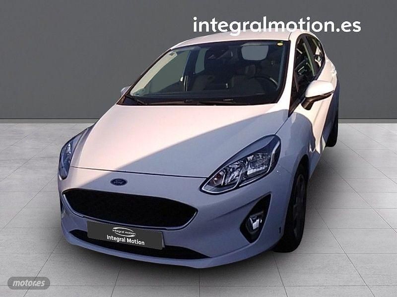 Blanco Usado 2020 Ford Fiesta Trend Utilitario | 13.900 € (Caro) - Imagen 1/4