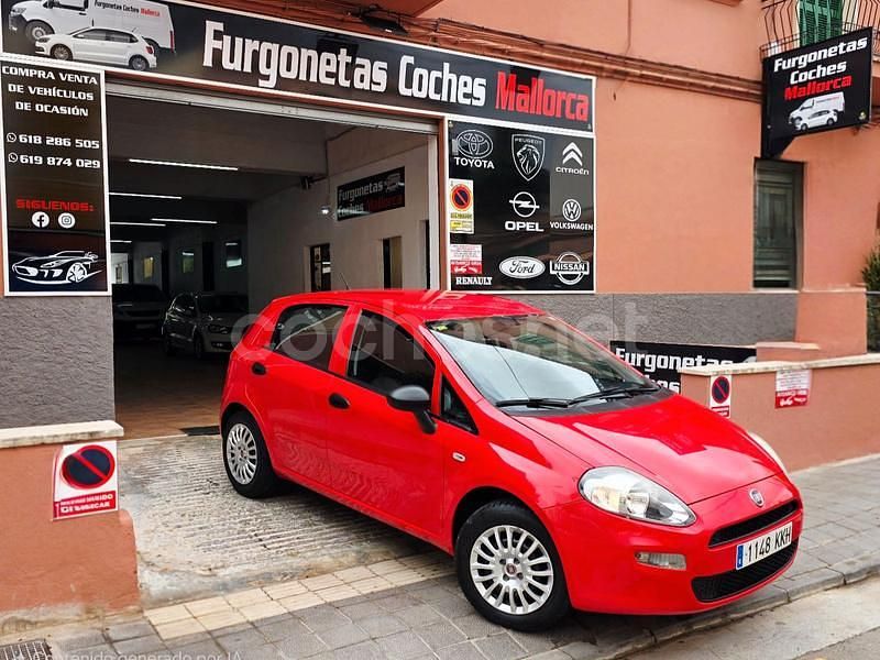 Usado Fiat Punto 69 CV (50 kW) 2018 Rojo Berlina