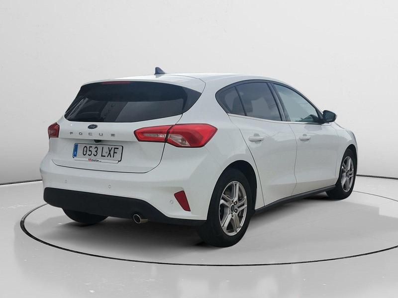 Usado Ford Focus Trend 121 CV (88 kW) 2022 Blanco Utilitario
