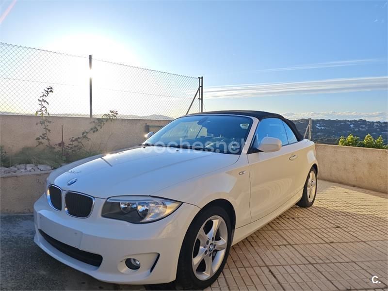Blanco Usado 2012 BMW 118 Cabriolet Descapotable | 13.400 € (Un poco caro) - Imagen 1/4