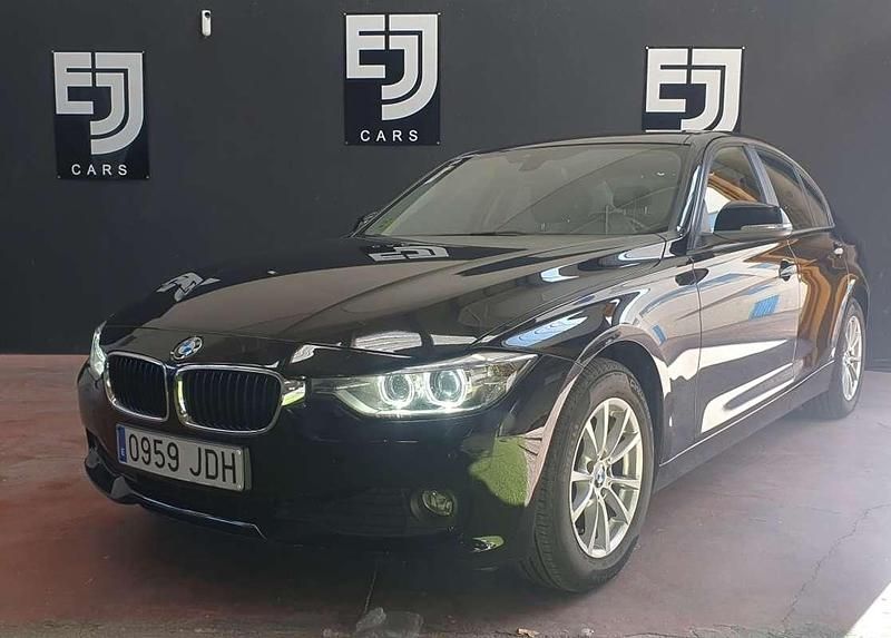 Usado BMW 318 143 CV (105 kW) 2015 Negro Berlina
