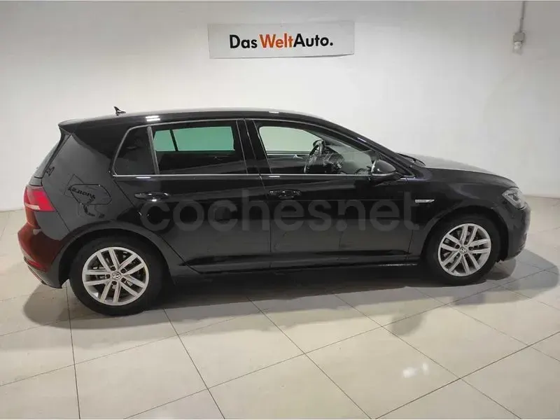Usado VW Golf VII Advance 150 CV (110 kW) 2020 Negro Berlina