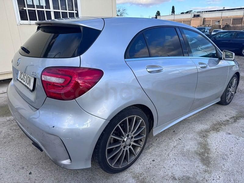 Usado Mercedes A200 AMG line 136 CV (100 kW) 2013 Gris / plata Berlina