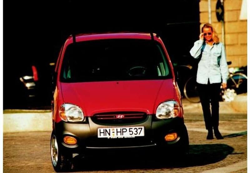 Usado Hyundai Atos GLS 54 CV (39 kW) 2001 Gris Utilitario