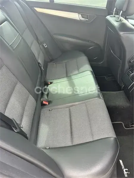 Usado Mercedes C200 Avantgarde 163 CV (119 kW) 2007 Blanco Berlina