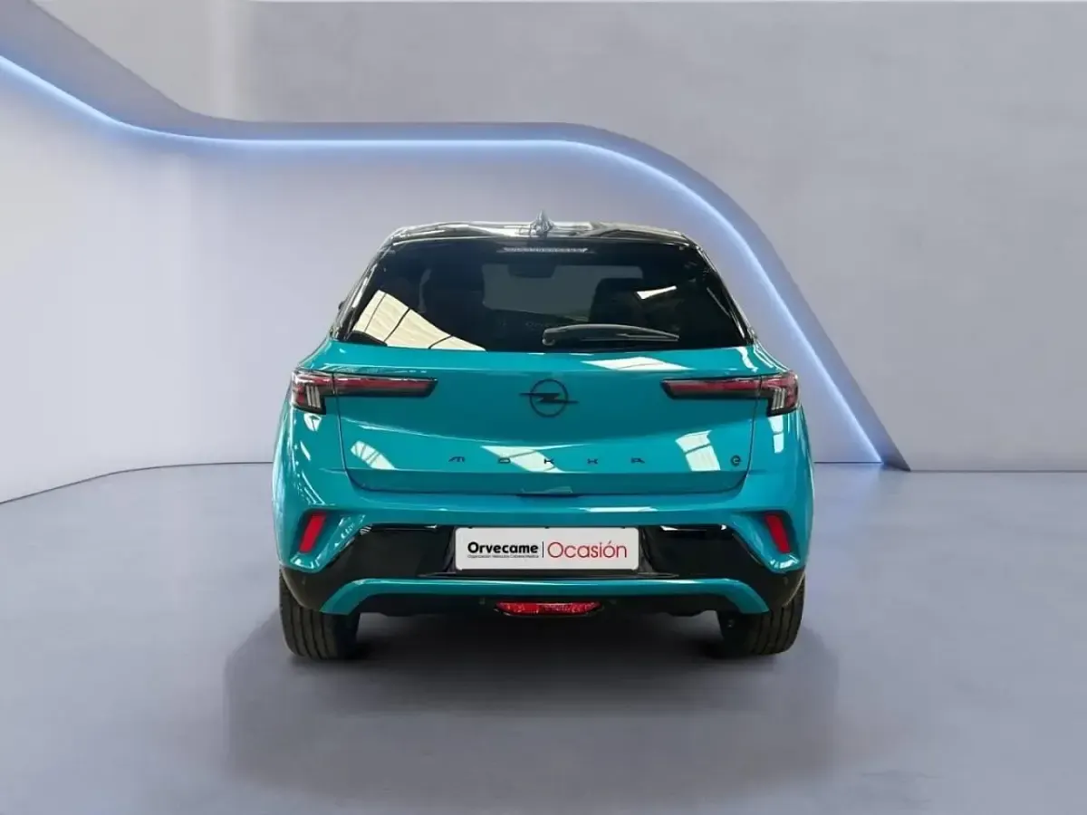 Usado Opel Mokka-e GSe 114 kW (156 CV) 2025 Azul SUV