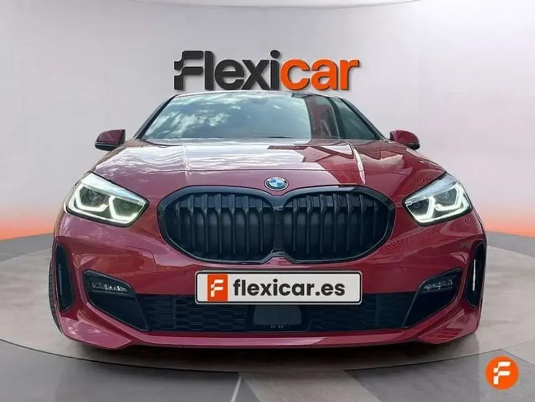 Usado BMW 116 116 CV (85 kW) 2024 Rojo Utilitario