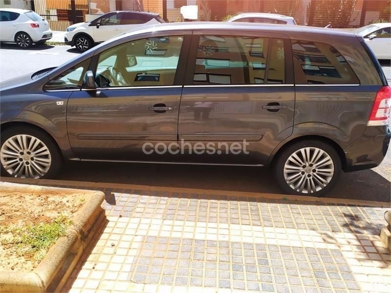 Marrón Usado 2012 Opel Zafira Enjoy Plus Monovolumen | 7300 € (Buen precio) - Imagen 1/4