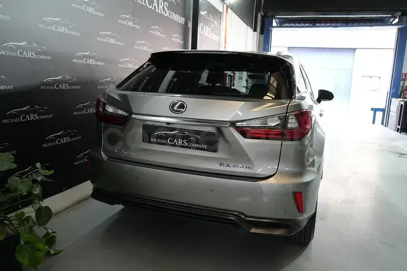 Usado Lexus RX450h Executive Line 313 CV (230 kW) 2018 Gris / plata SUV