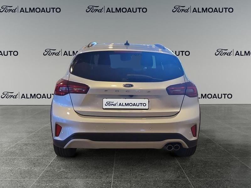 Usado Ford Focus Active 155 CV (114 kW) 2024 Plateado Berlina