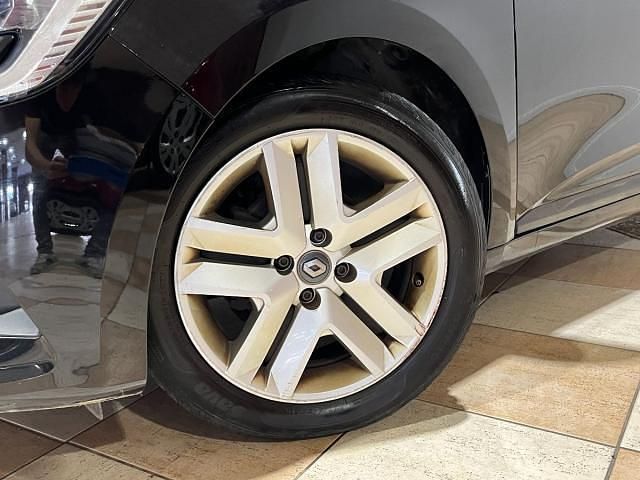 Usado Renault Clio V Intens 91 CV (66 kW) 2021 Negro Berlina