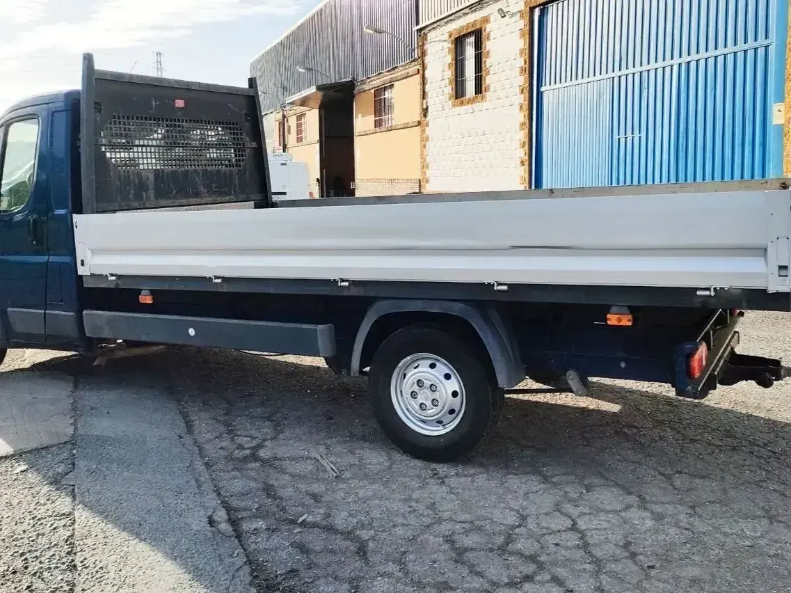 Usado Citroën Jumper 150 CV (110 kW) 2016 Azul Monovolumen