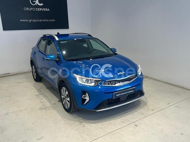 Usado Kia Stonic 100 CV (73 kW) 2024 Azul SUV
