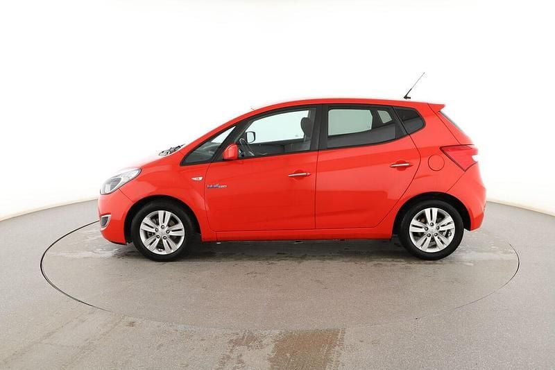 Usado Hyundai ix20 Comfort 115 CV (84 kW) 2014 Rojo Utilitario
