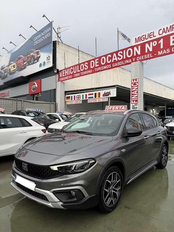 Usado Fiat Tipo Cross 95 CV (69 kW) 2021 Gris Utilitario