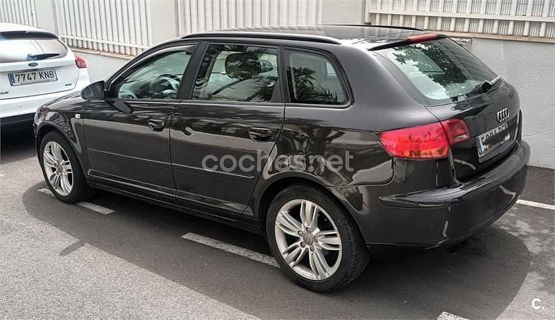 Usado Audi A3 Ambition 140 CV (102 kW) 2005 Negro Utilitario