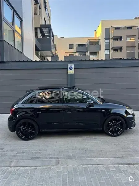 Usado Audi A1 Sportback Attraction 116 CV (85 kW) 2017 Negro Utilitario