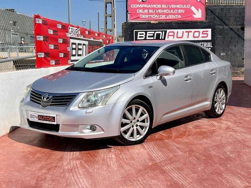 Gris Usado 2010 Toyota Avensis Premium Berlina | 7990 € (Buen precio) - Imagen 1/4