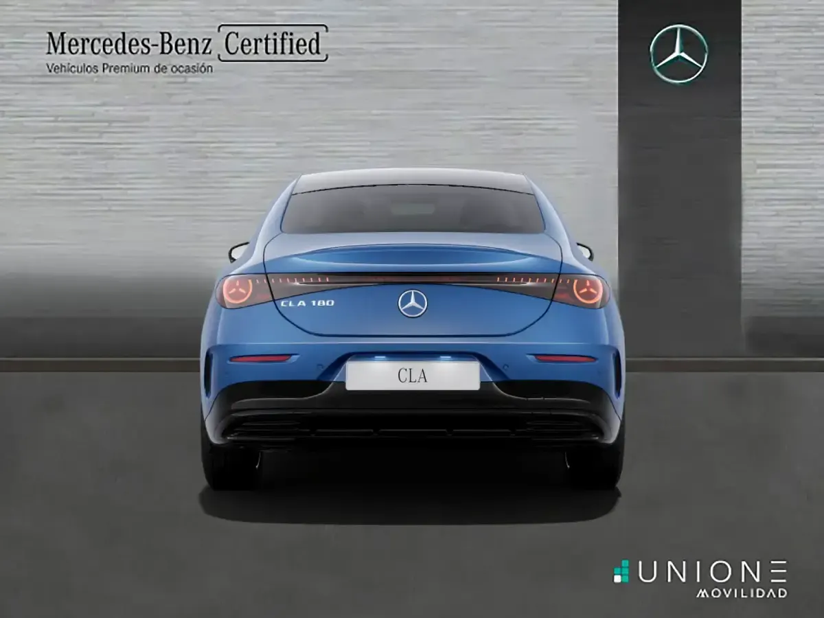 Nuevo Mercedes CLA180 73 CV (53 kW) 2026 Azul Berlina