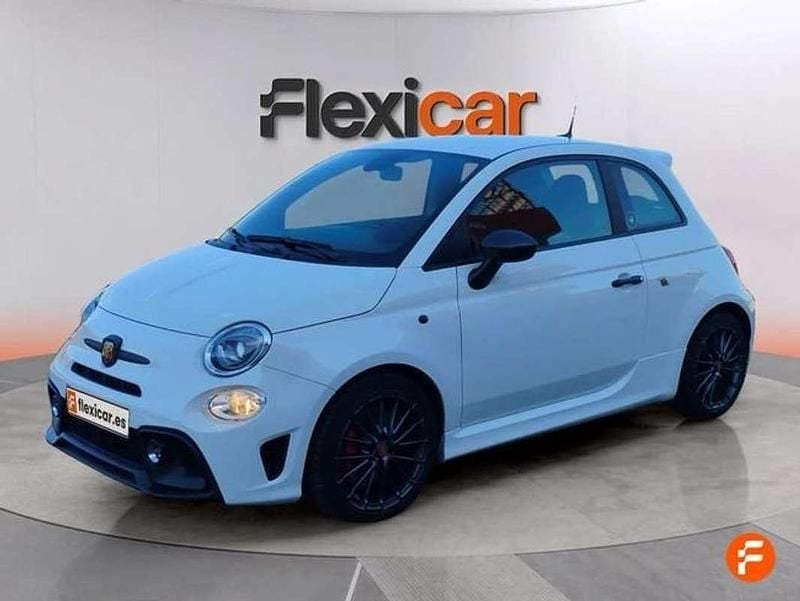 Usado Abarth 695 180 CV (132 kW) 2022 Blanco Utilitario