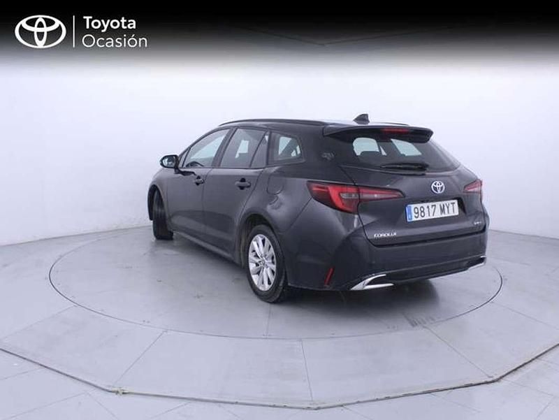 Usado Toyota Corolla Active 140 CV (102 kW) 2025 Negro Familiar