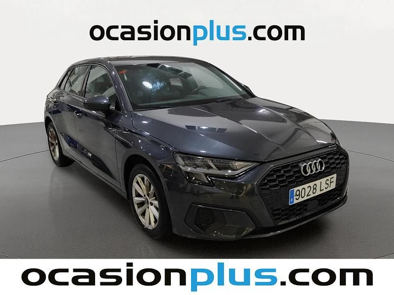Usado Audi A3 110 CV (80 kW) 2021 Gris Berlina