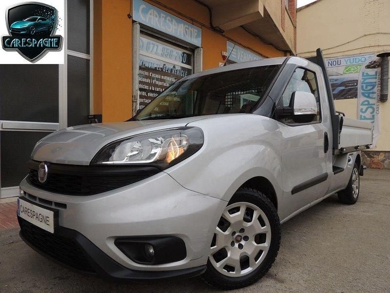 Gris Usado 2018 Fiat Doblò Monovolumen | 12.990 € (Caro) - Imagen 1/4