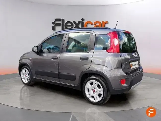 Usado Fiat Panda Cross Cross 70 CV (51 kW) 2023 Gris Utilitario