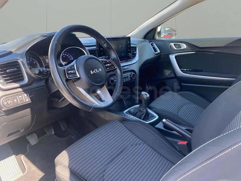 Usado Kia Ceed 100 CV (73 kW) 2021 Blanco Utilitario